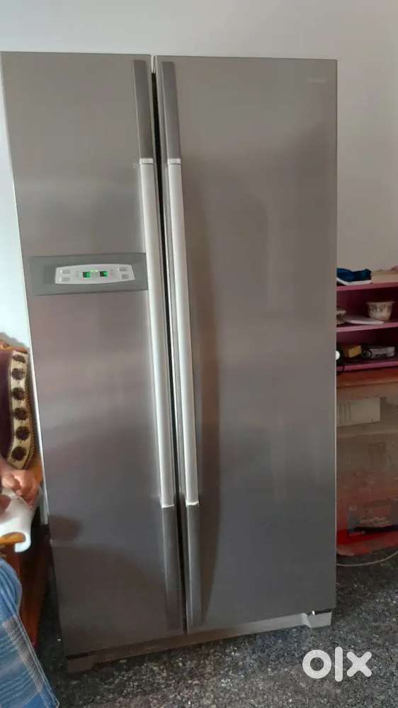 Double door Refrigerator