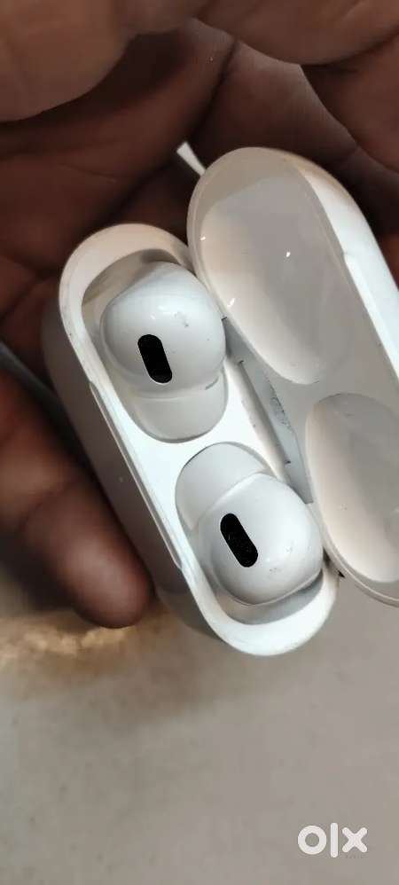 Airpods ..