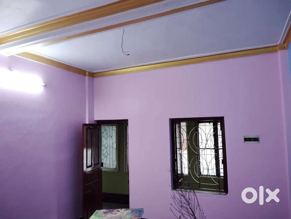 2 Bhk room rent in Pora aswathatola,Thakurpukur