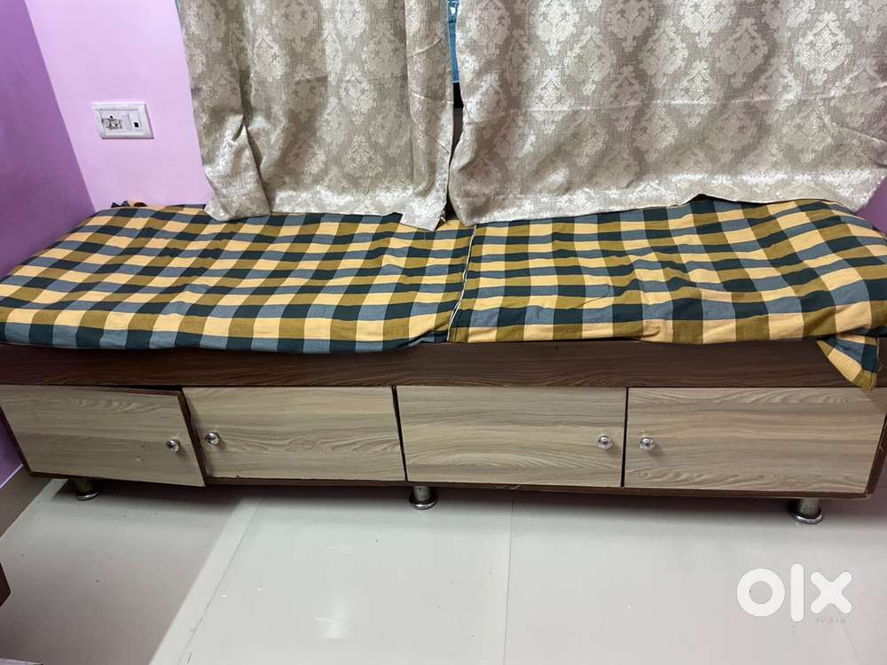 Sofa 6X2 and TV Unit/Table 4X3