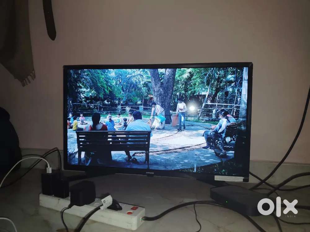 Samsung 32 HD SMART TV