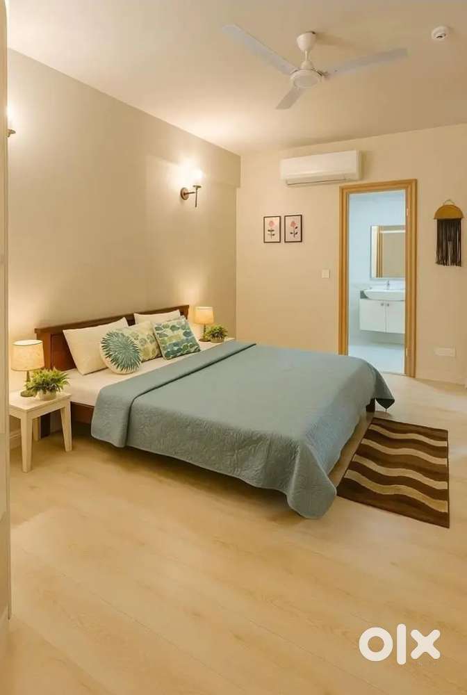 Hamilton court dlf phase 4 sec 26