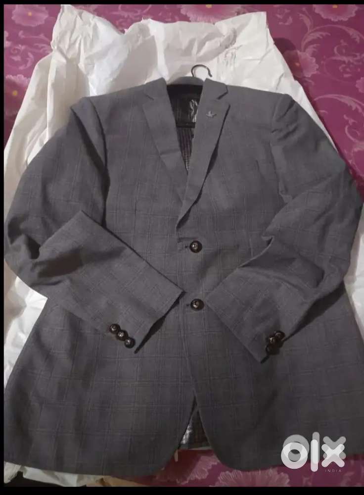 Coat for men XL size 1 year old