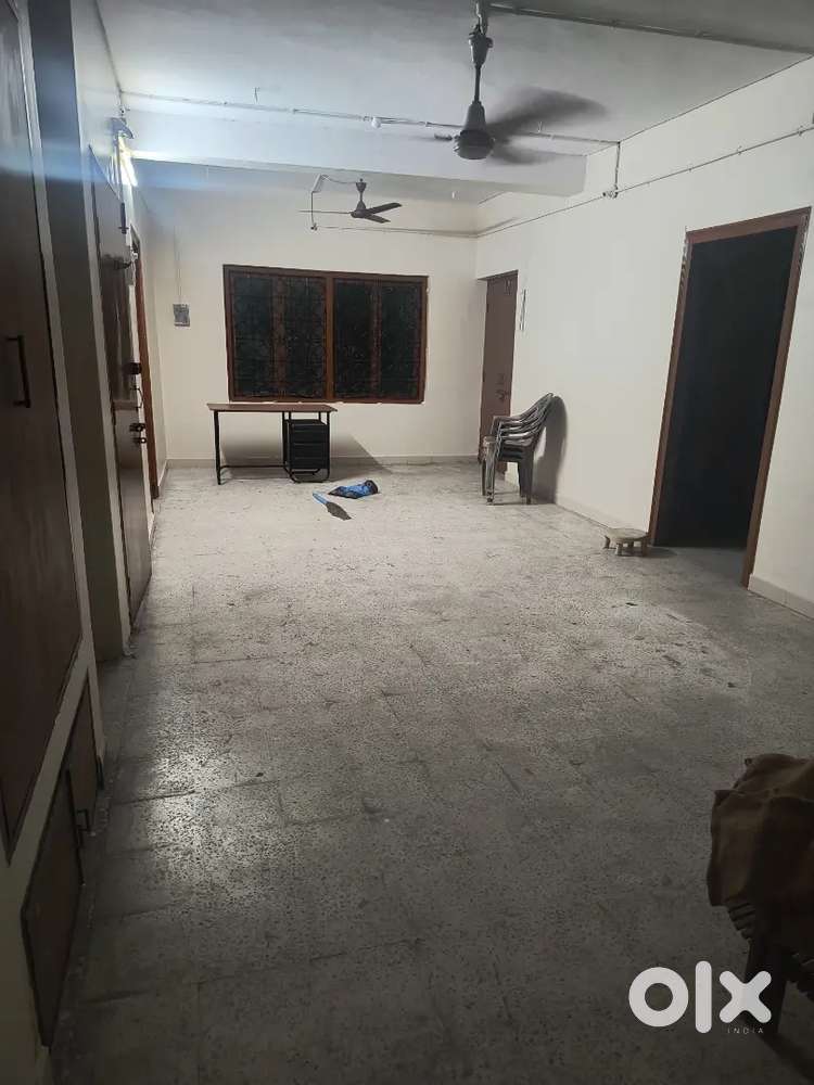 Nice location in centre of surat,majura gate