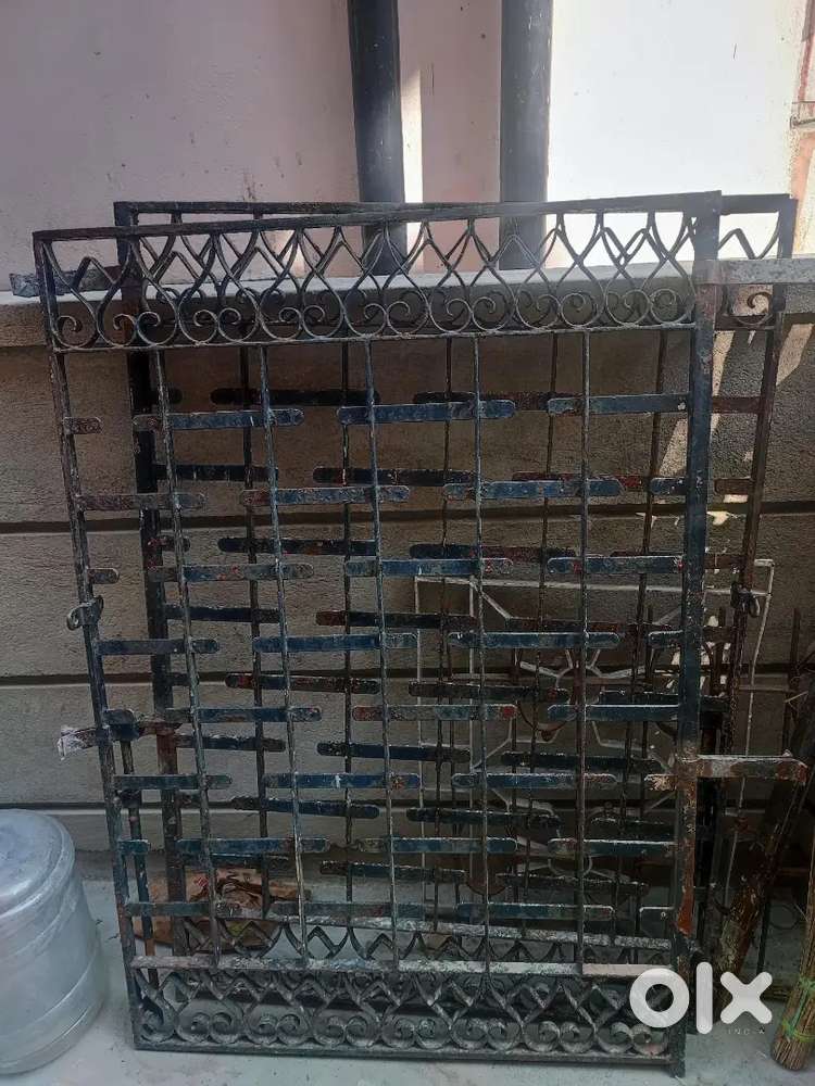 Unused Parryware basin, Heavy  iron
main gate and Iron grill window