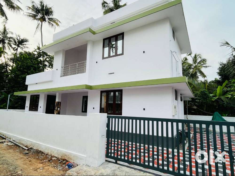 Kuttur , 4BHK,1600Sqft, Villa near Naithalakkavu Temple,- Thrissur