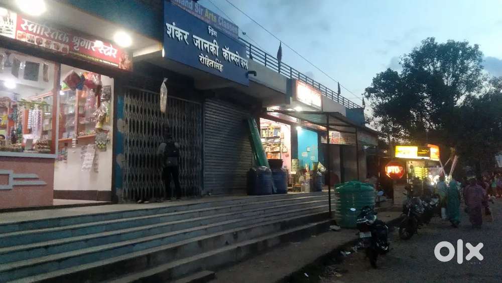 Shop For Rent In Phusro