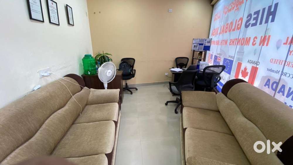 Koramangala 100 ft road facing office for rent