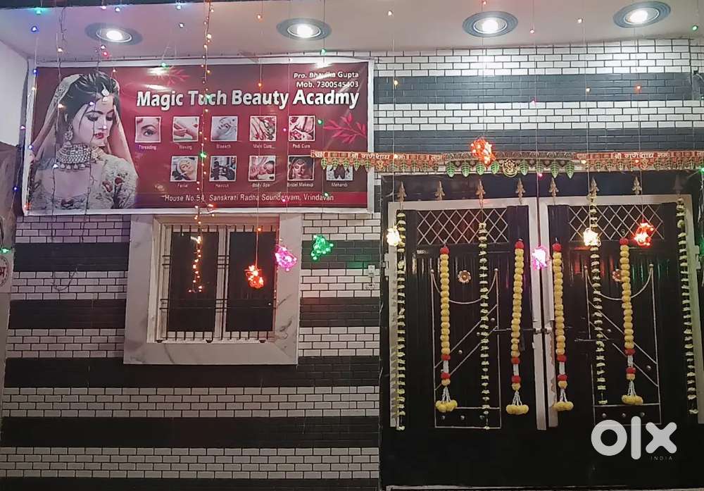 Sell my house near all tample in vrindavan near Rukmani vihar Vrindav