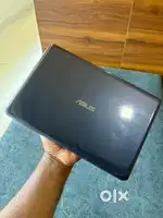 Asus dual core 12 inch small  Dual core  4 gb ram 256 Ssd  12 inch