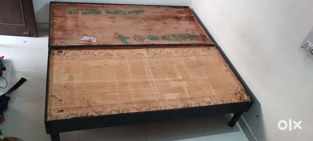 Double Bed (3 months old)