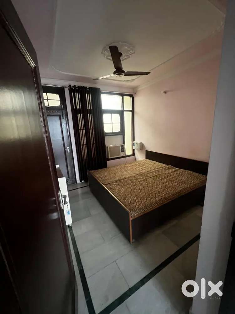Seperate 2bhk flat on rent at 6/11 shivaji chowk Nanak Nagar Jammu