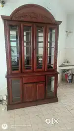 crockery shelf