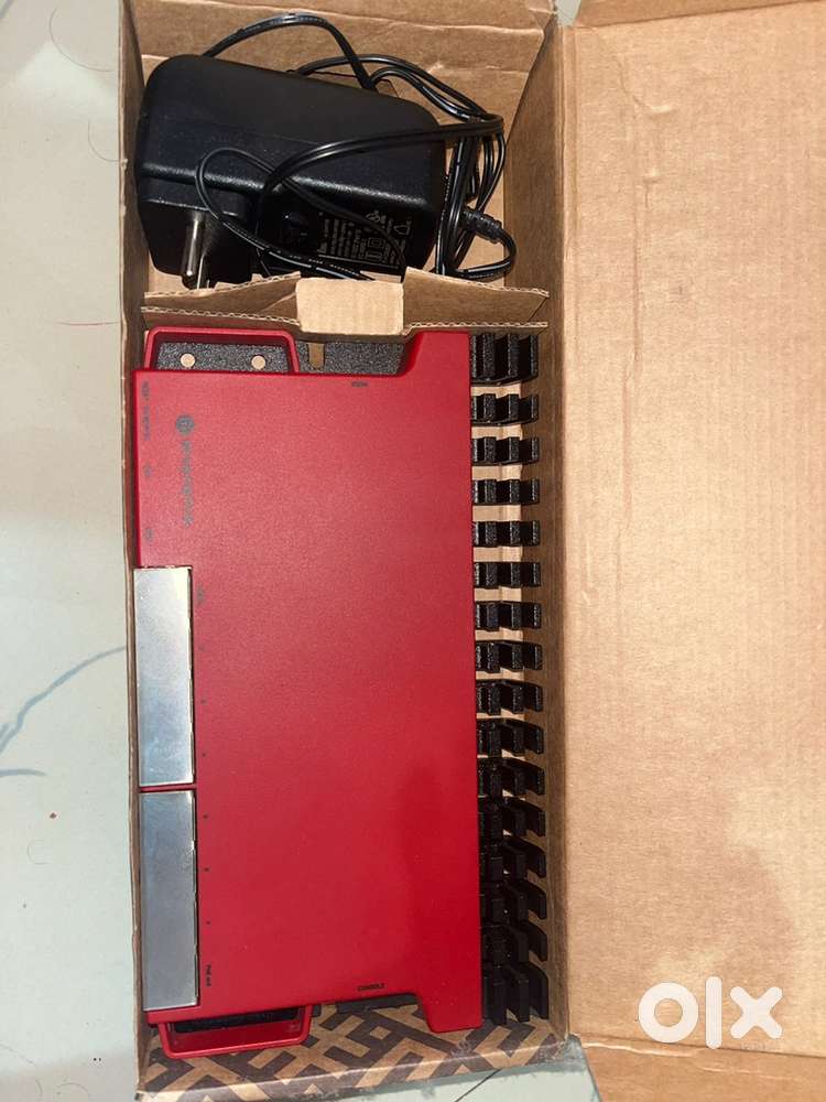 Router ( mikrotik - L009Uigs-RM)