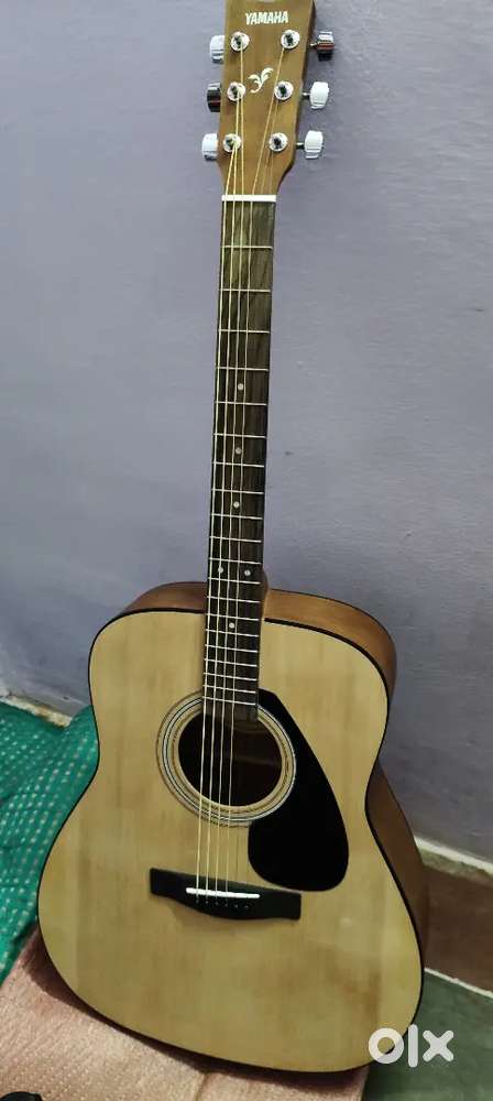 Yamaha F310, 6-Strings Acoustic Guitar, Natural