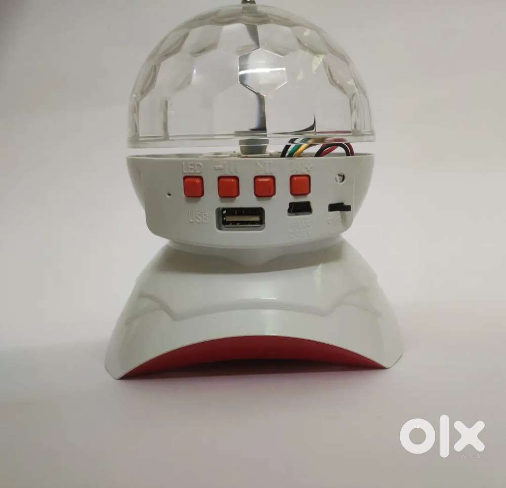 Loud music speaker with discko Light
