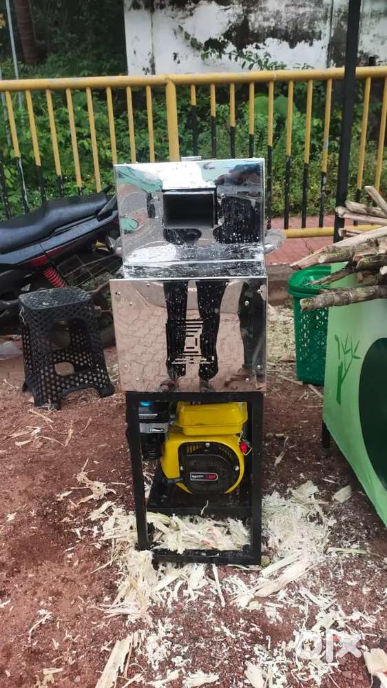 Sugarcane juice machine