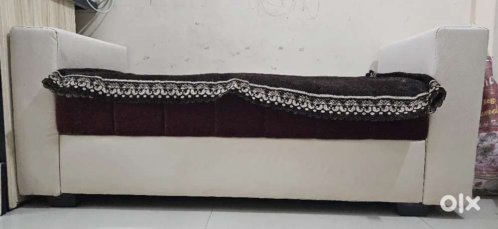 Sofa for sale with centre table