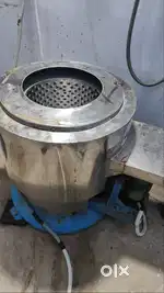Commercial laundry machine and hydro