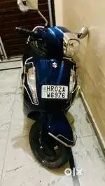 Access 125 bluish metalic color