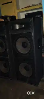 Selling new speaker box new condition