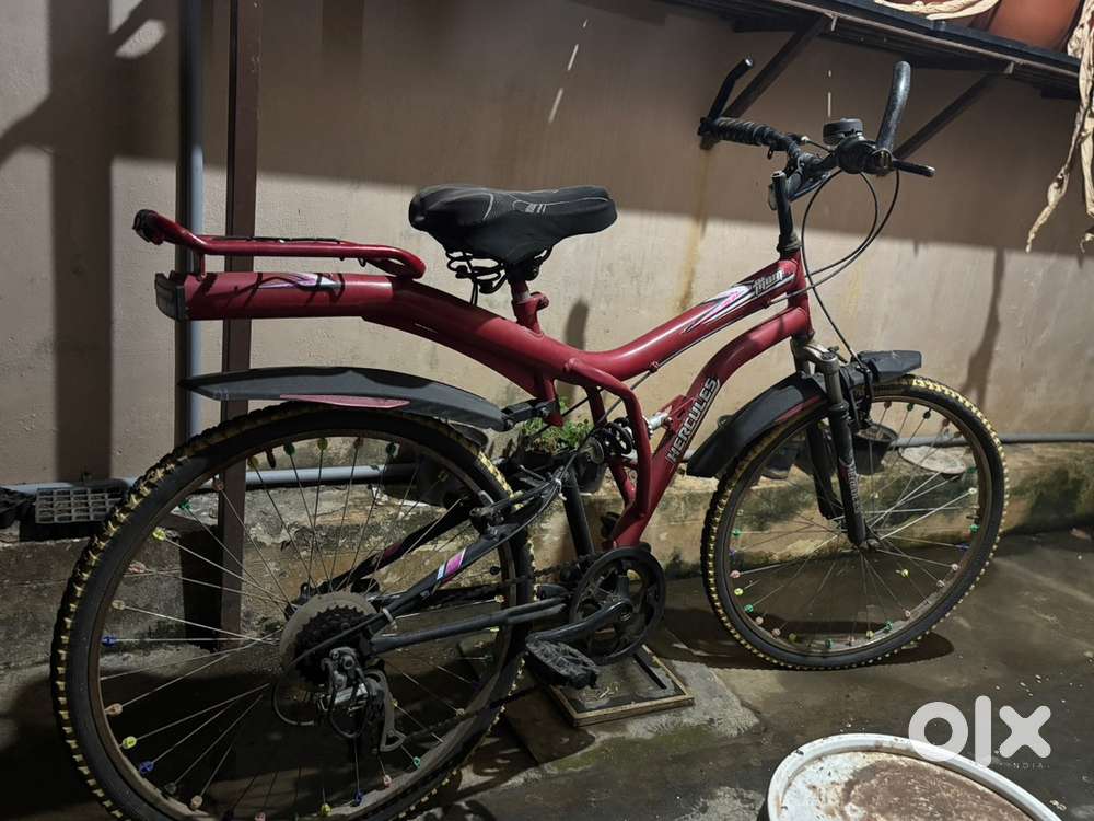 Hercules Atom Gear Bicycle  6 Gears + Suspension