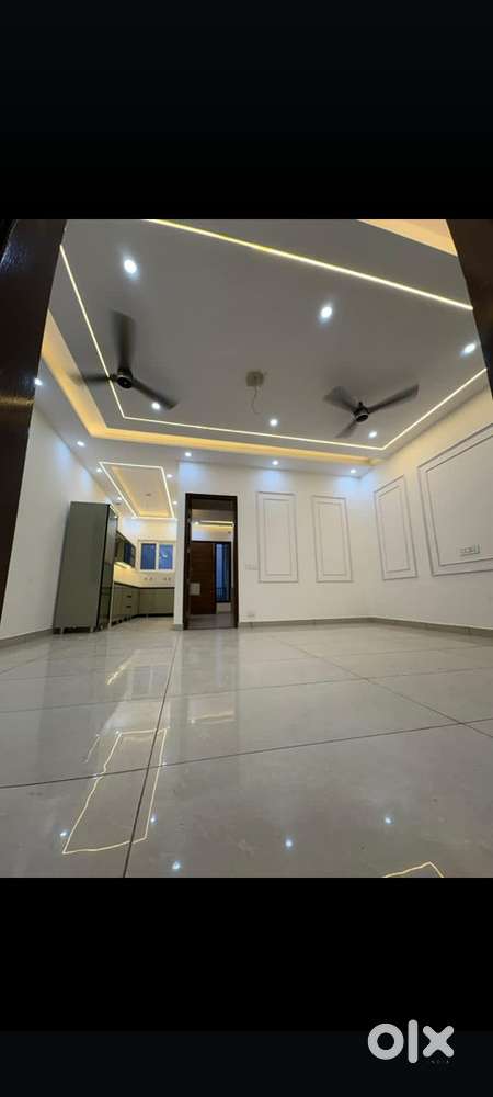 110 Gaj 2BHK READY TO MOVE LUXURY FLAT FOR SALE IN JUST 42.90LAC