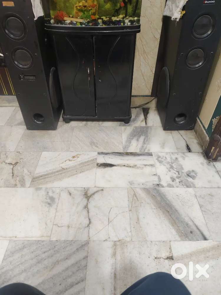 HD Diamond tower Speakers