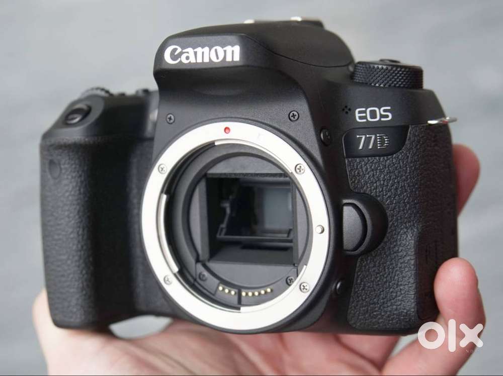 Canon 77d With Canon 24mm 2.8 STM prime lense