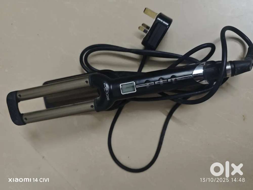 Iconic professional hair crimper