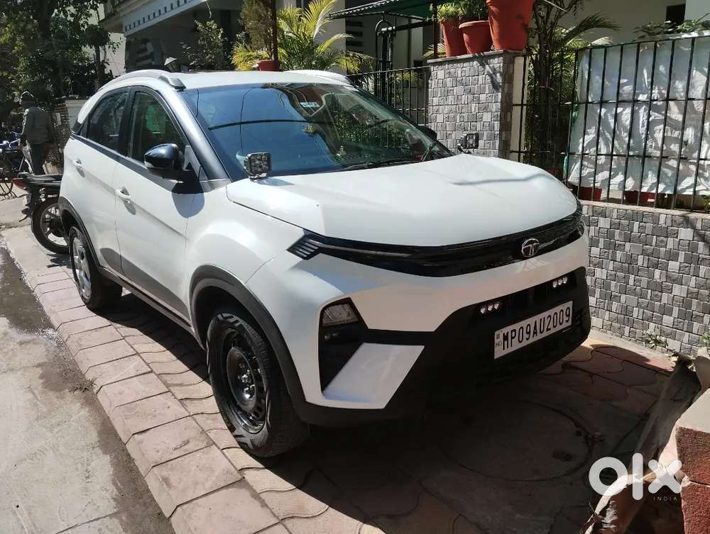 Tata Nexon 2025 Petrol 6500 Km Driven