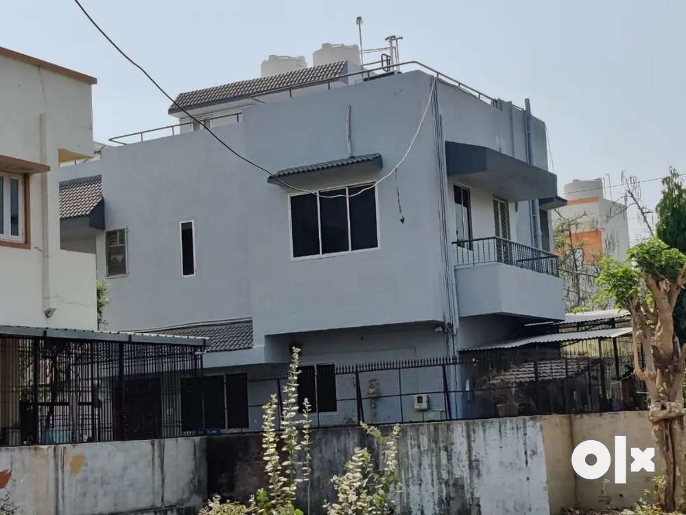 We are selling our four bhk House in prime location near manjaipur