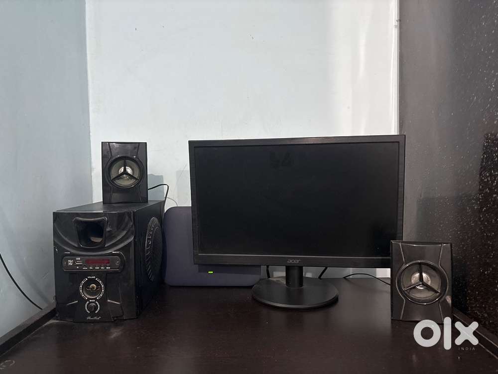 Computer and computer table