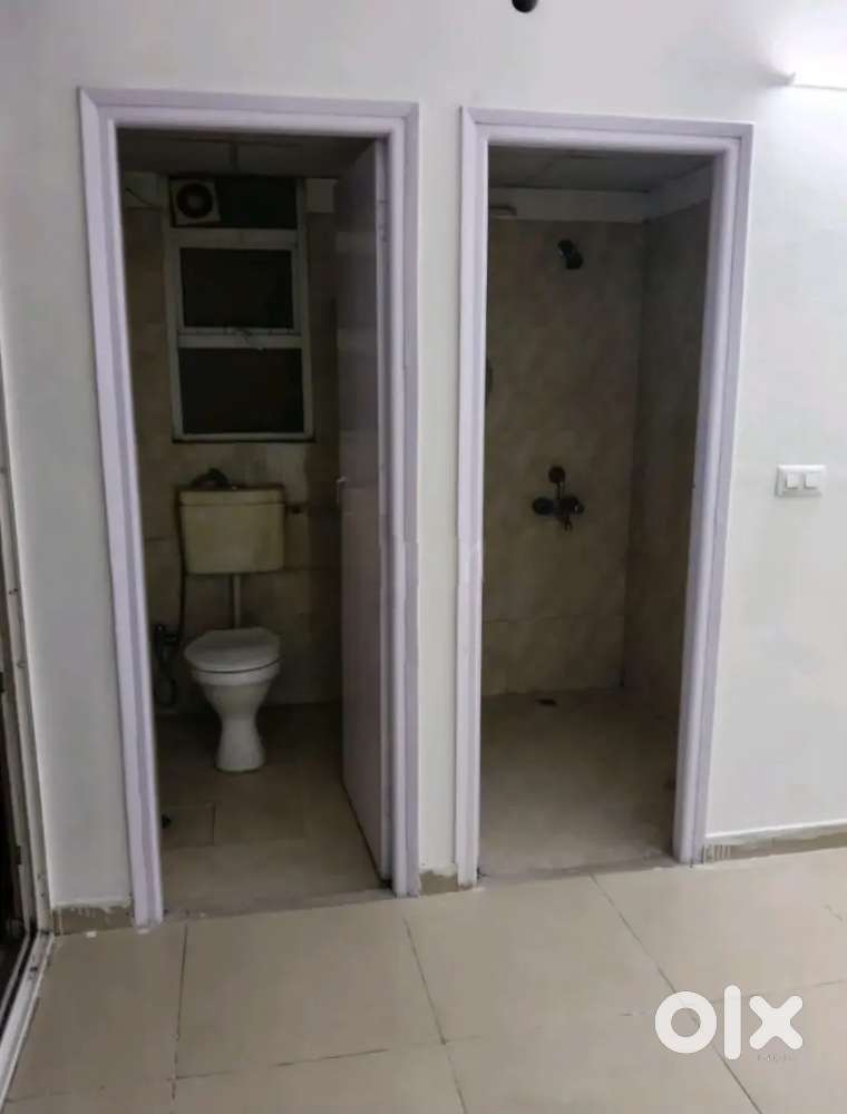 Avl 36 gurgaon 1rk for rent unfurnished contact only genuine tenants