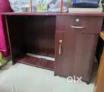 Computer table
