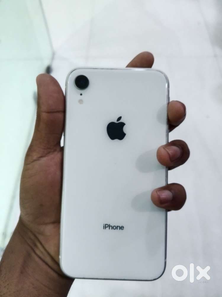 Iphone xr 64gb storage withh bill box