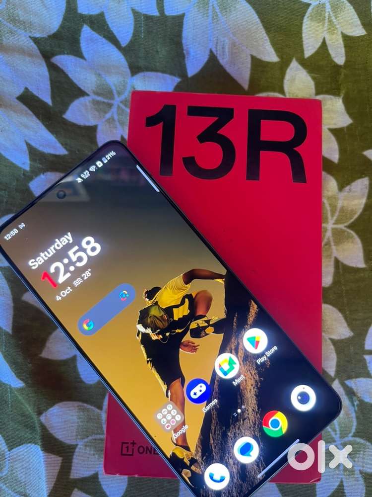 Oneplus 13R 12/256 1year warranty remaining