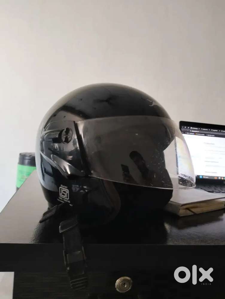 Helmet tvs