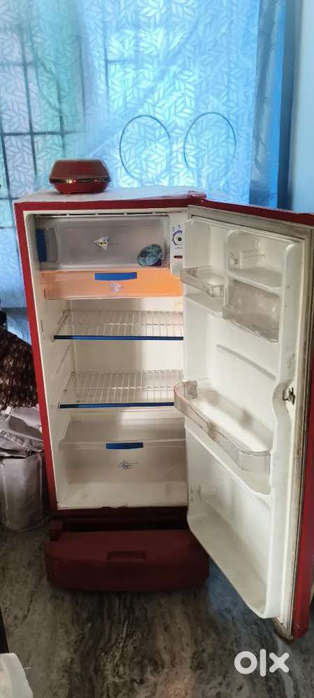 Whirlpool fridge 165ltr