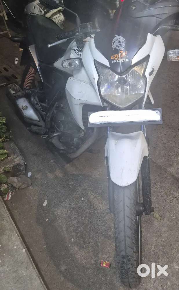 CB Twister for sale one hand used single owner