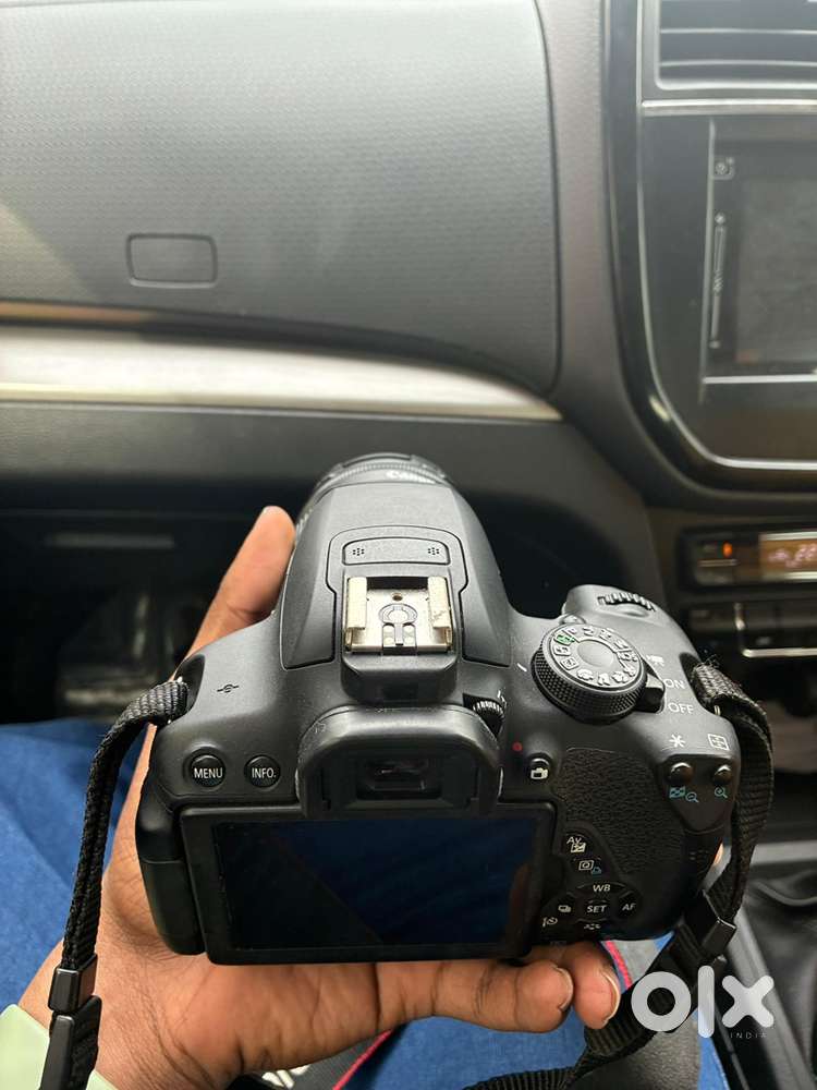 Canon 700D
