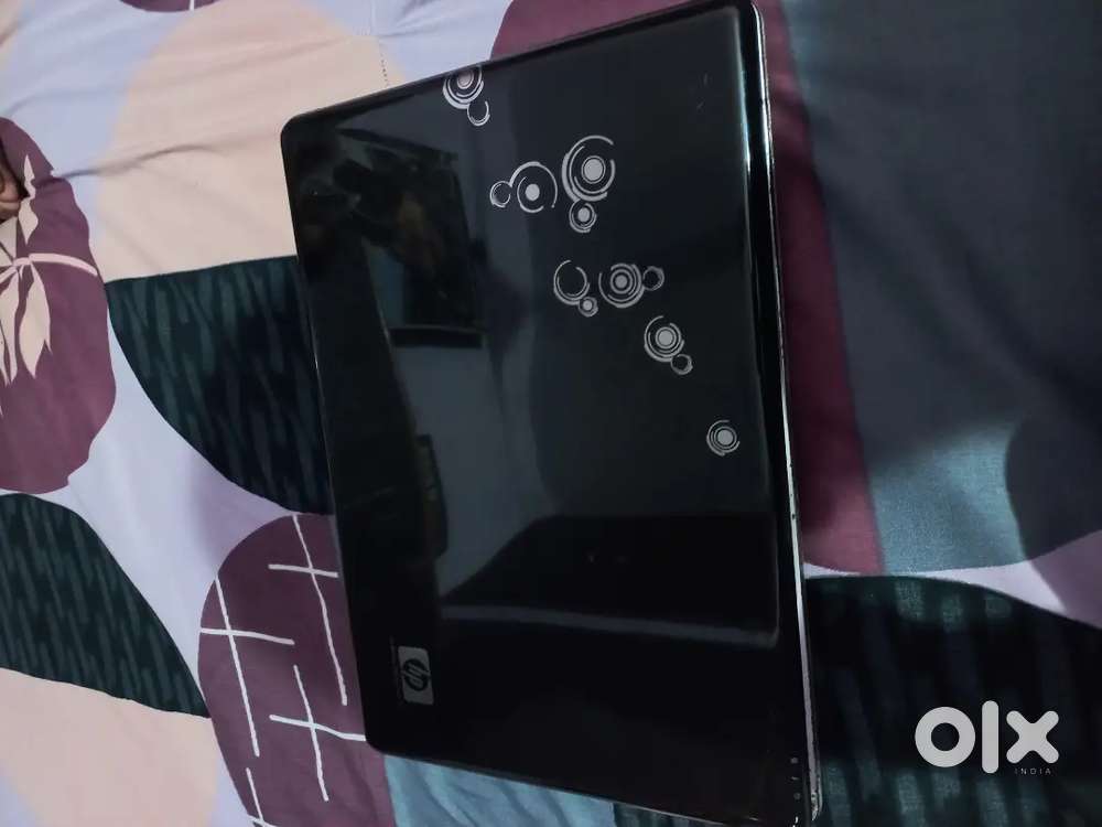 HP Pavilion dv7 Laptop i3, 4GB RAM, 556GB Storage – Display Issue