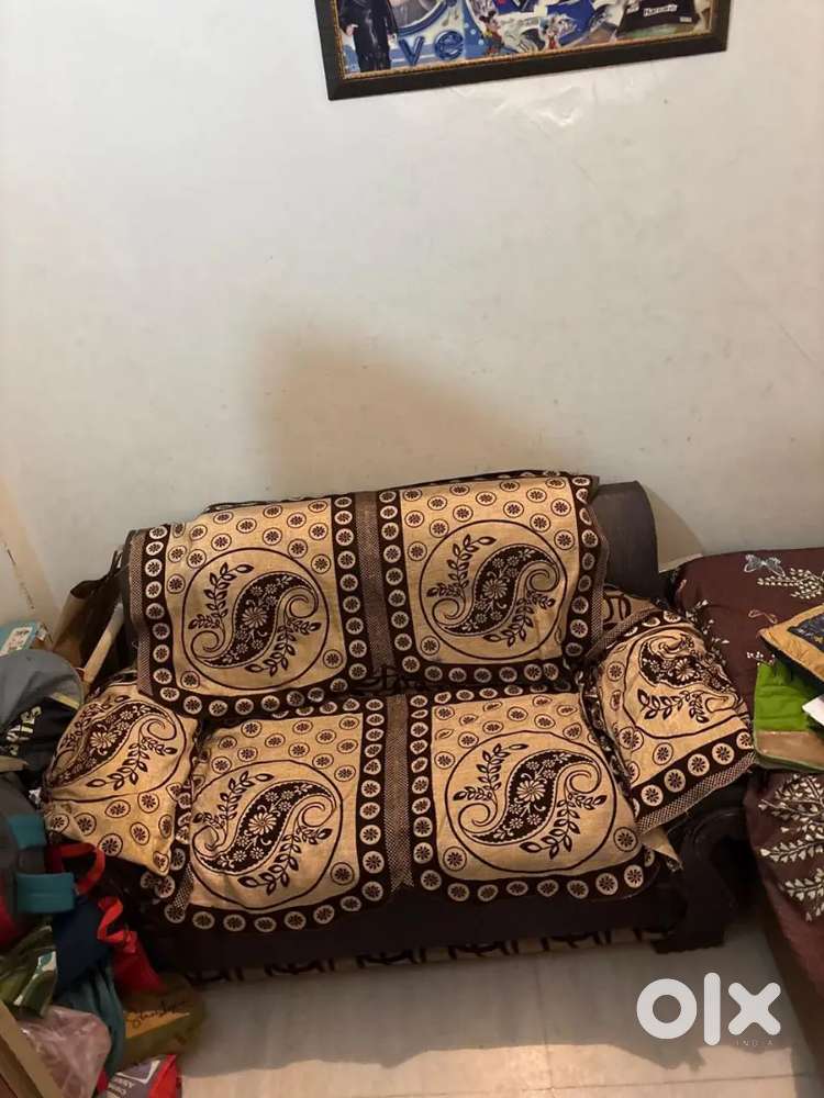 Brown sofa set of 2, 5 seater sofa