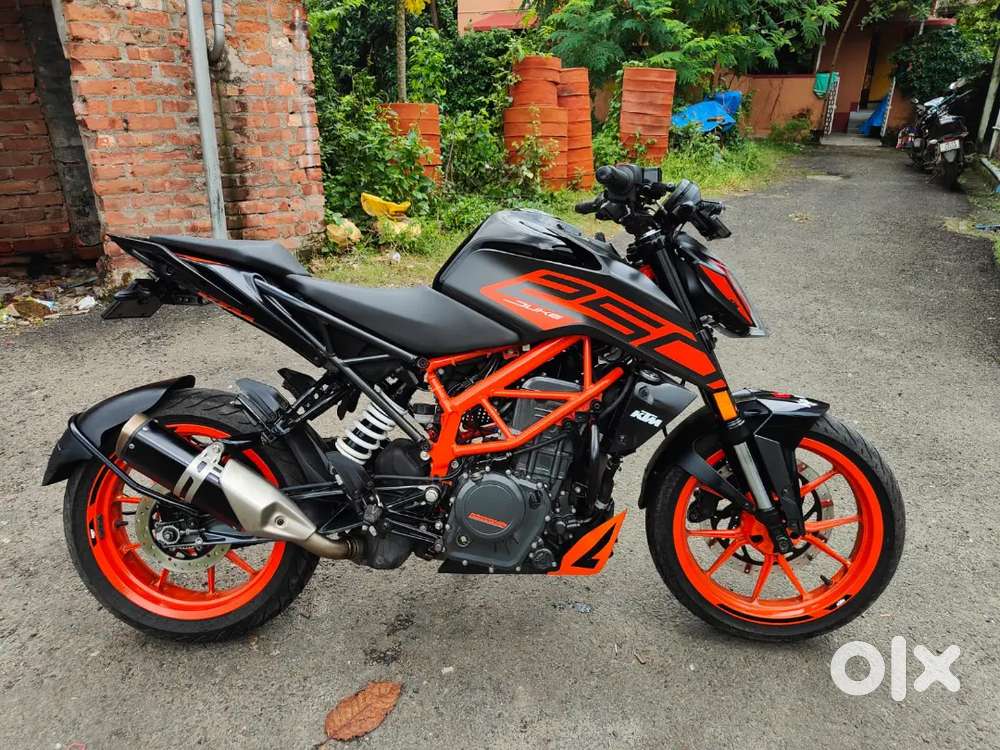 KTM Duke   200   IN    BEST   CONDITION