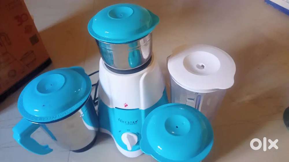 Mixer grinder juicer