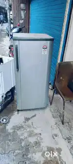Samsung 5 star rating single door fridge proper working condition