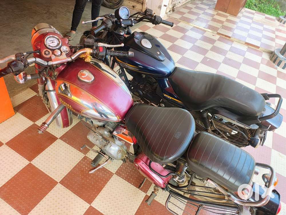 Classic 500 with Avenger 150 street