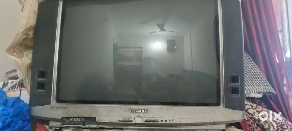 Hitachi tv Good warking big screen all are good