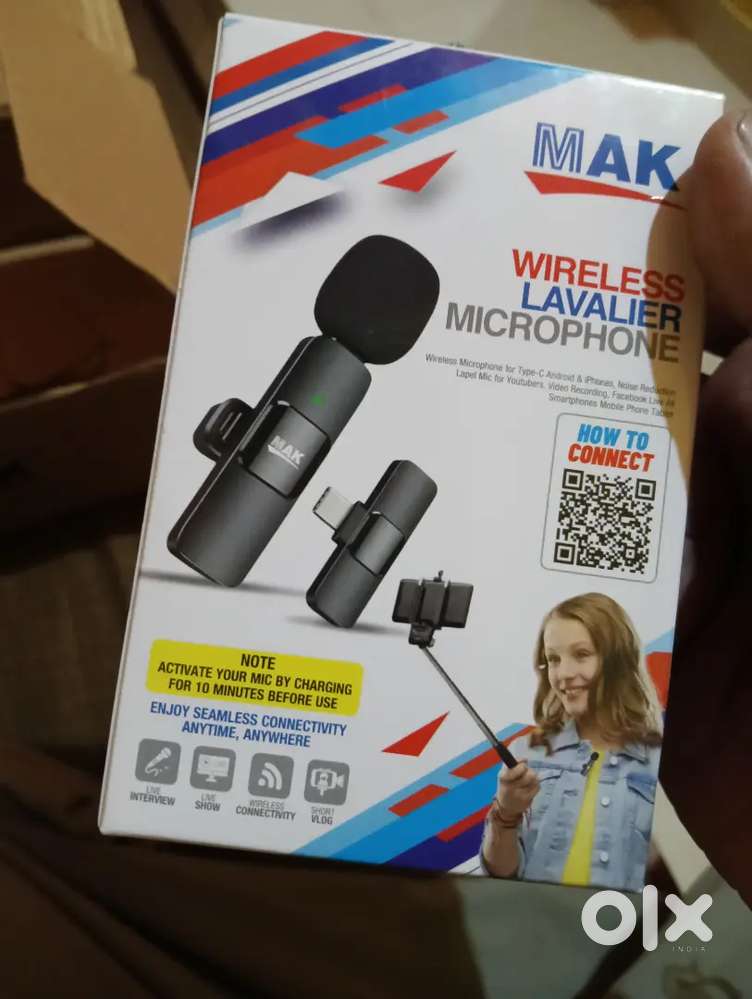 MAK Wureless Mic with Selfie stick