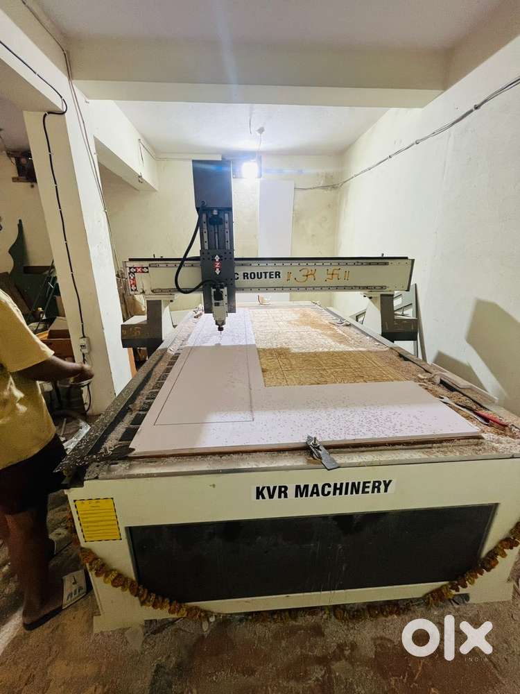 Cnc machine new 6 months old